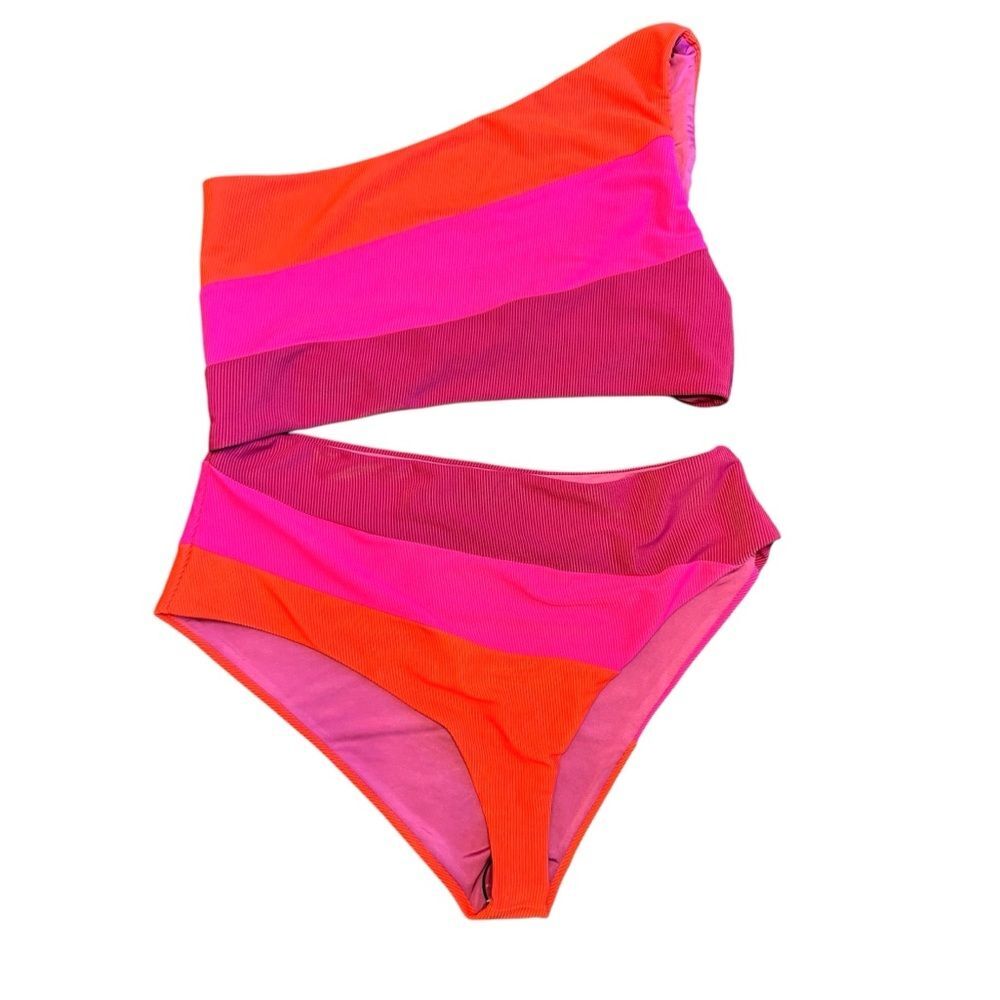 Beach Riot Swimsuit - Picture 3 of 8